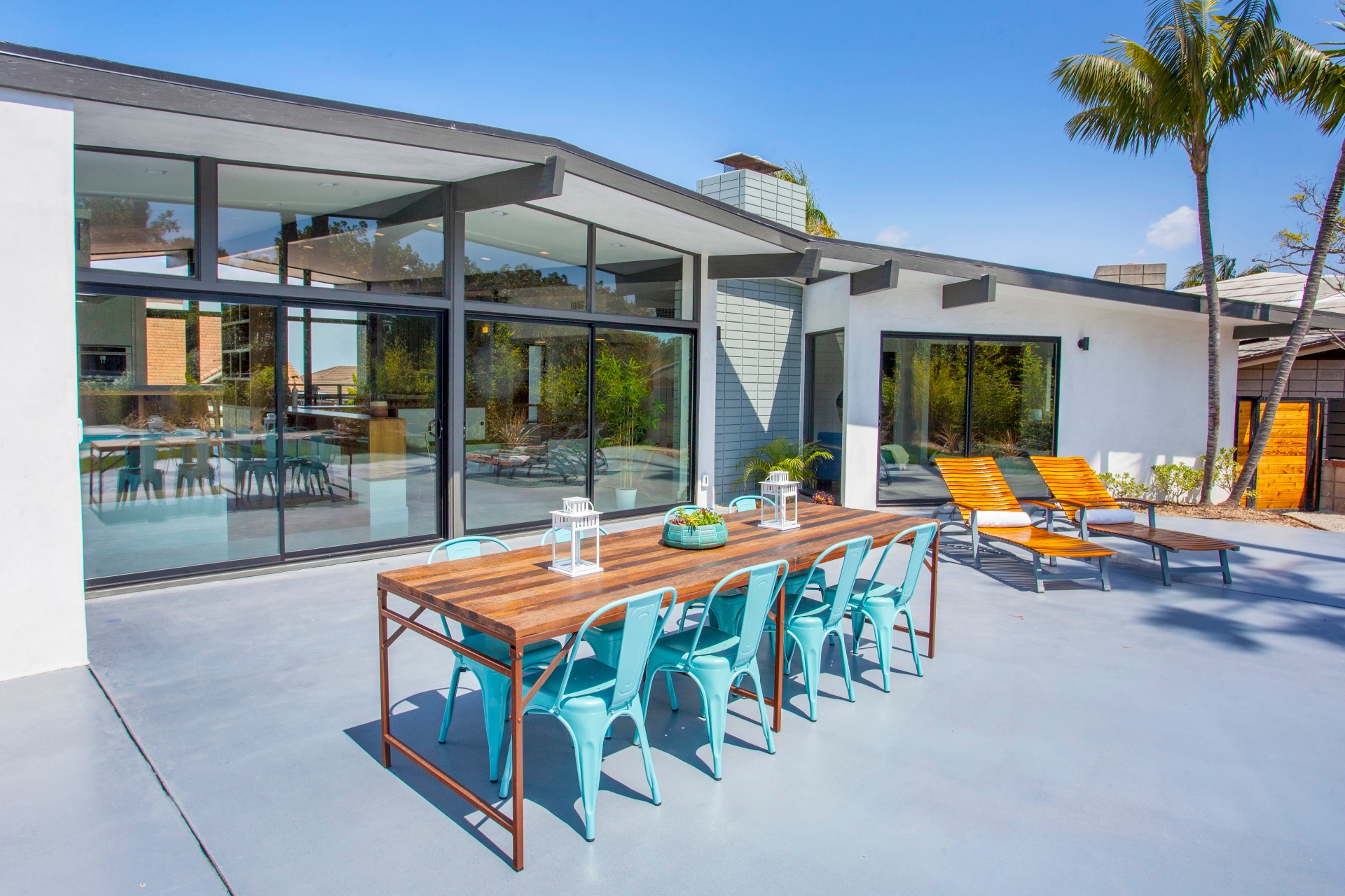 Don Luis outdoor dining