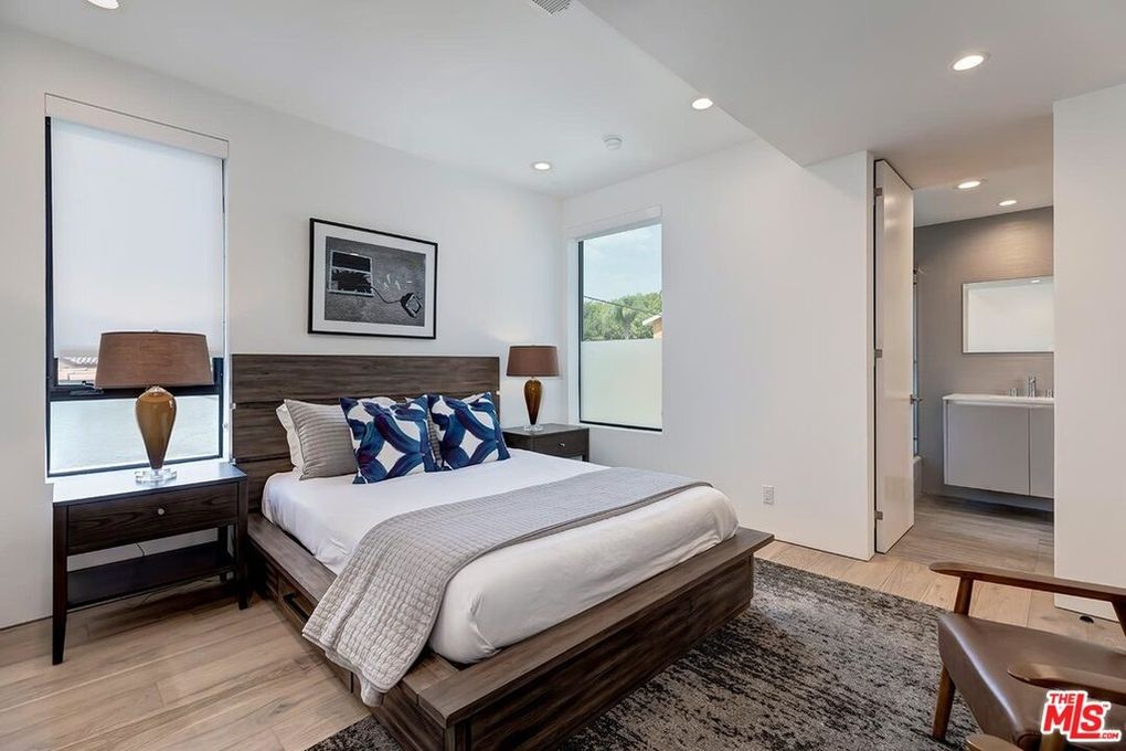 Hubbard bedroom