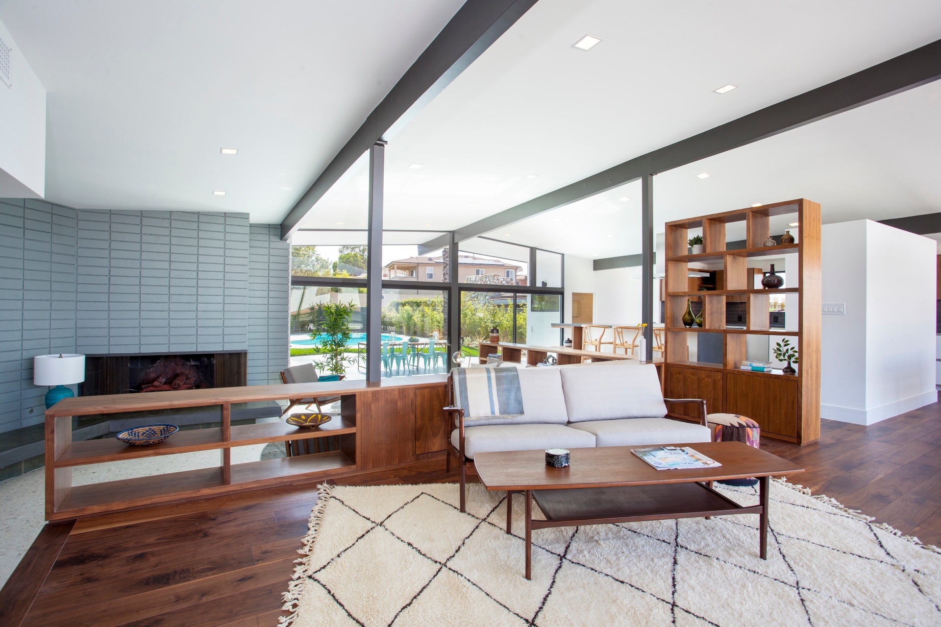 Don Luis family room