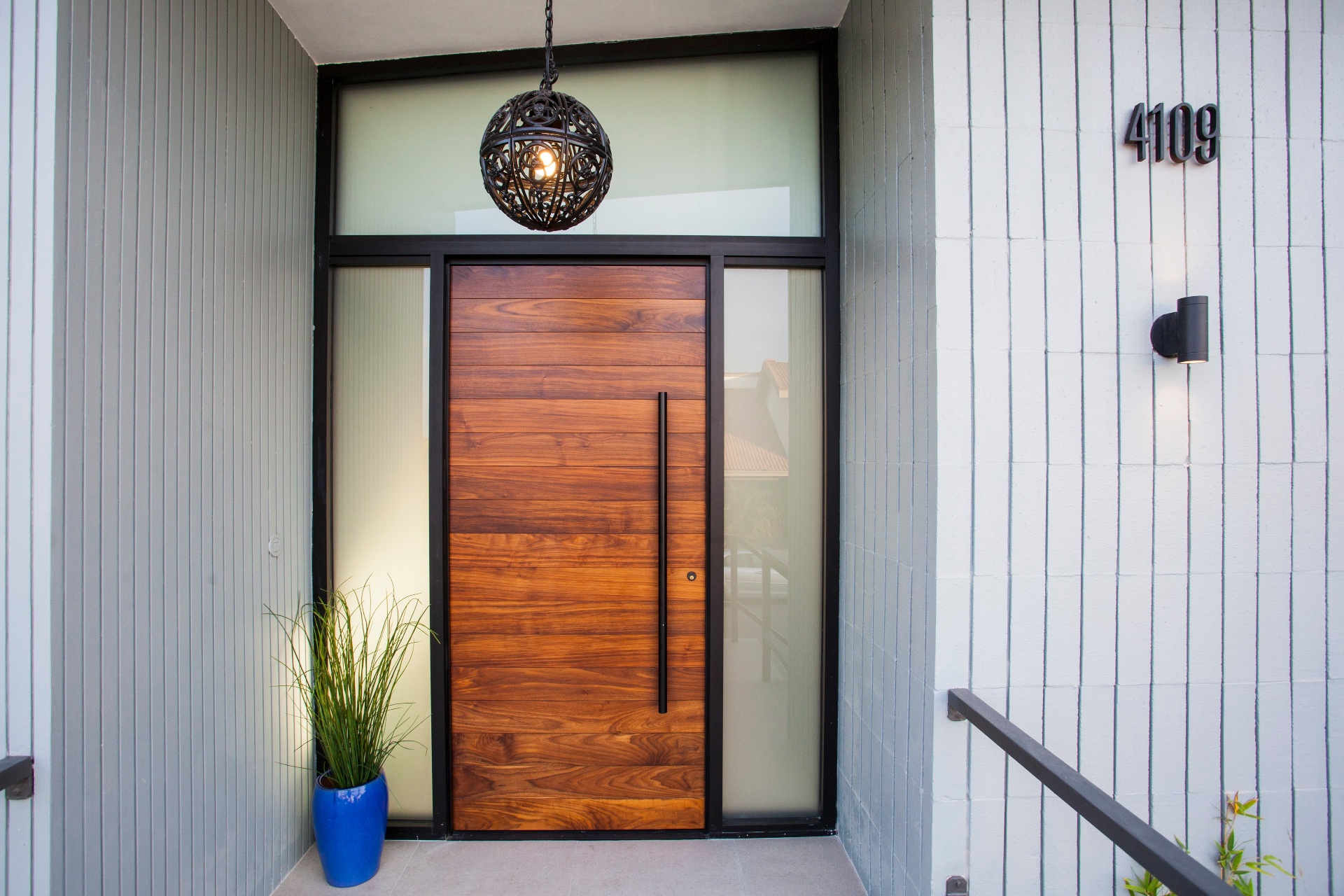 Don Luis front door