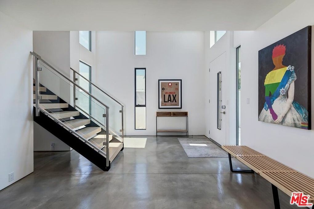 Hubbard double-height stairwell