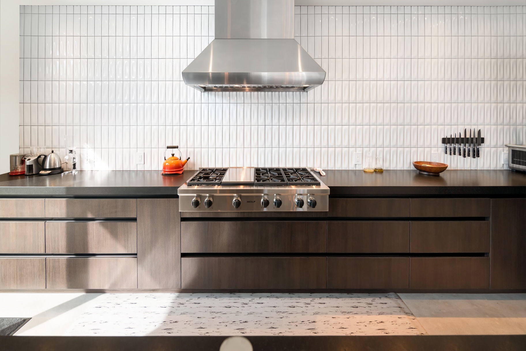 Motor kitchen range